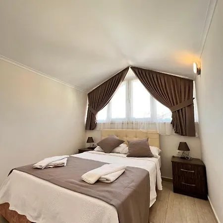 Valley Oludeniz, 4 Bedroom, Large Swimming Pool 페티예