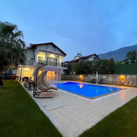 Valley Oludeniz, 4 Bedroom, Large Swimming Pool 빌라