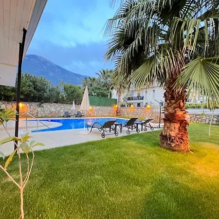 Valley Oludeniz, 4 Bedroom, Large Swimming Pool וילה